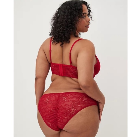 ♥️…  Torrid Red Lace Bow Bodysuit - Picture 4 of 5